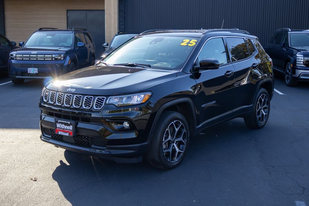 Used 2025 Jeep Compass Limited AWD/4WD image 3