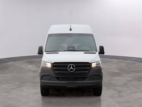 New 2025 Mercedes-Benz Sprinter 2500 image 2