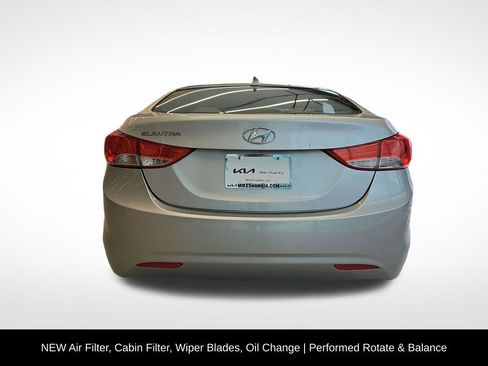 Used 2013 Hyundai Elantra GLS FWD image 5