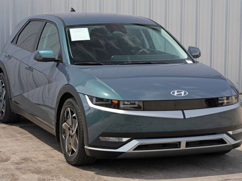 Used 2023 Hyundai Ioniq 5 SEL w/ Cargo Package image 48