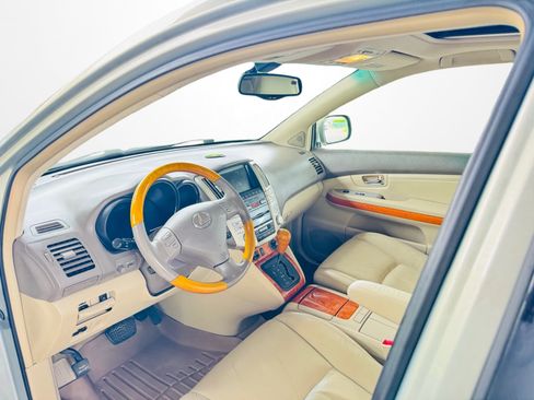 Used 2005 Lexus RX 330 AWD image 9