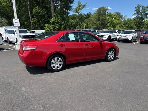 Used 2011 Toyota Camry LE FWD image 7