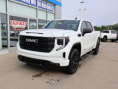 Used 2023 GMC Sierra 1500 Elevation AWD/4WD image 6