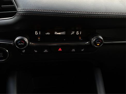 Used 2023 MAZDA MAZDA3 Hatchback w/ Appearance Package image 25