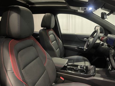 Used 2025 Chevrolet Equinox RS w/ Safety and Technology Package image 16