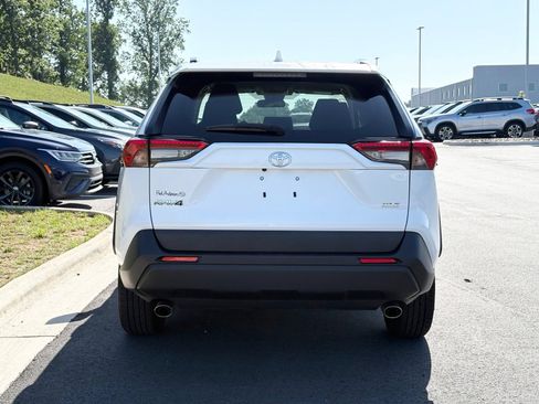 Used 2022 Toyota RAV4 XLE FWD image 10