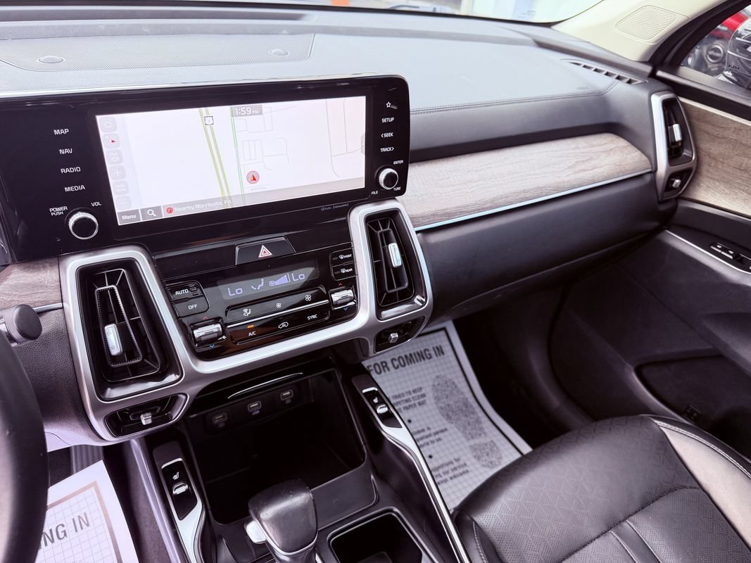 Used 2022 Kia Sorento S w/ Panoramic Sunroof Package AWD/4WD image 22