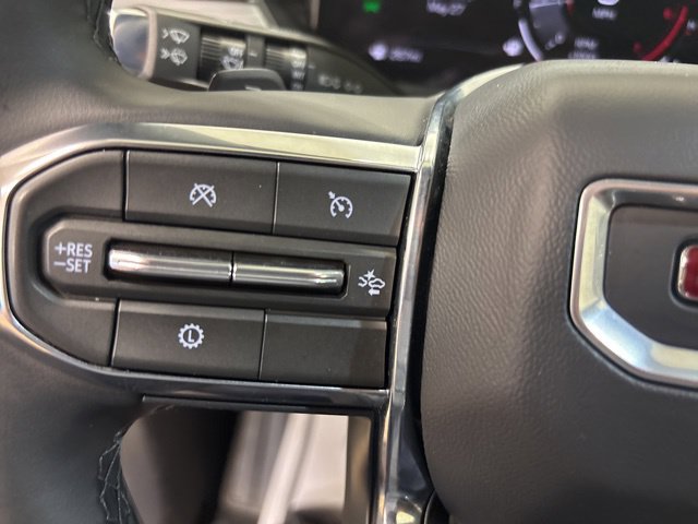 Used 2026 GMC Acadia Elevation w/ Elevation Premium Package FWD image 31