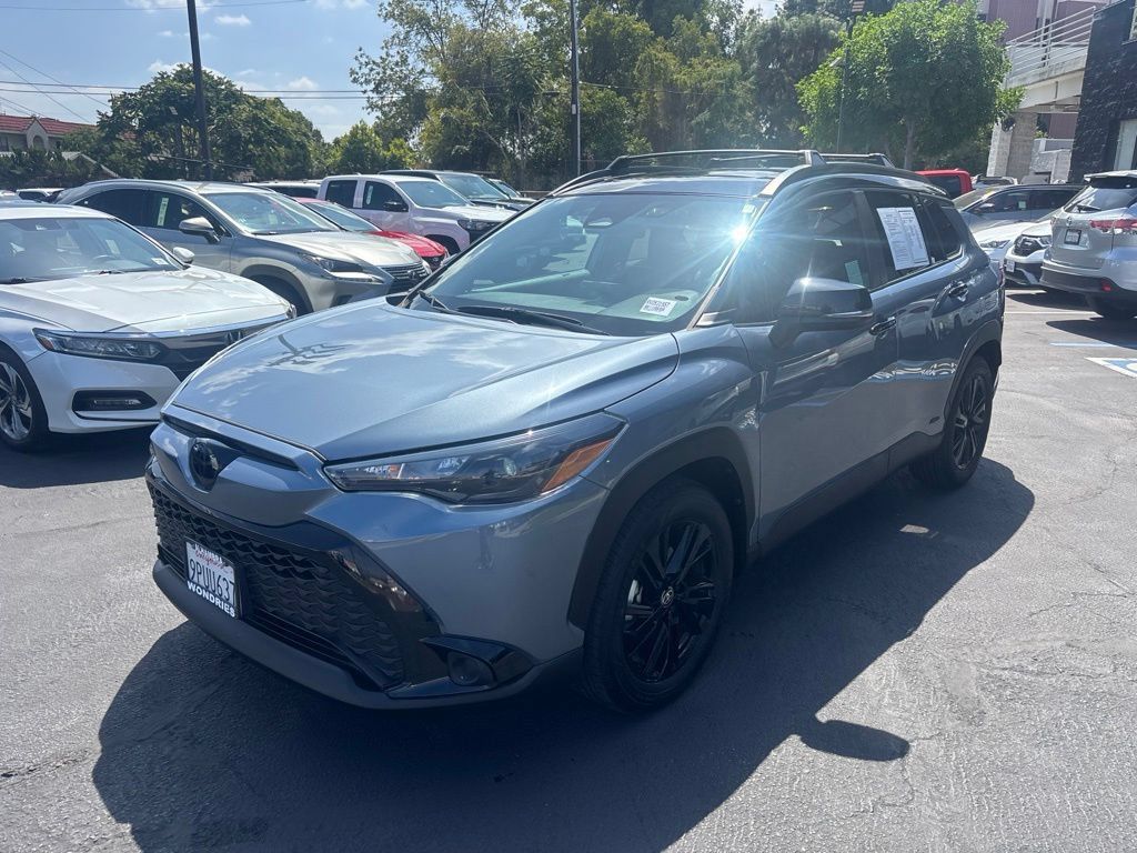 Used 2024 Toyota Corolla Cross AWD Hybrid w/ Moonroof Package image 8