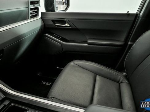 Used 2024 Lexus GX 550 w/ Cold Area Package image 25