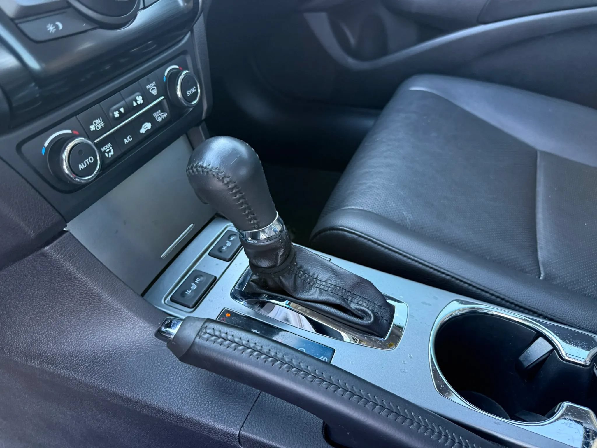 Used 2013 Acura ILX w/ Technology Package FWD image 12