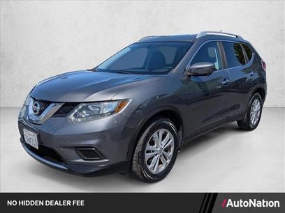Used 2016 Nissan Rogue SV w/ SV Premium Package
