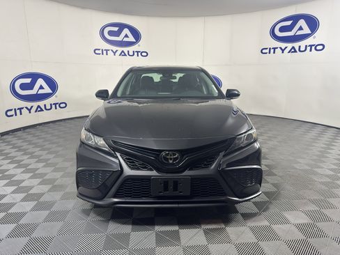 Used 2024 Toyota Camry SE FWD image 9
