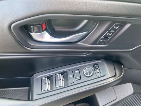 Used 2023 Honda Accord Sport image 13