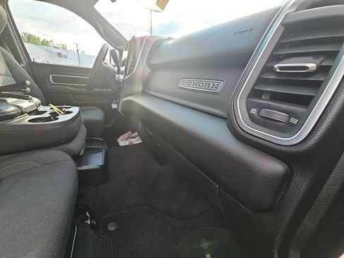 Used 2025 RAM 2500 Big Horn AWD/4WD image 31