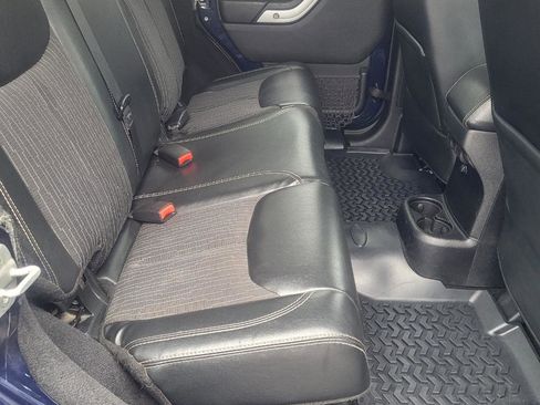 Used 2013 Jeep Wrangler Unlimited Sport image 29