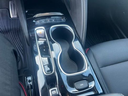 Used 2023 Buick Envision Essence w/ Technology Package I AWD/4WD image 10