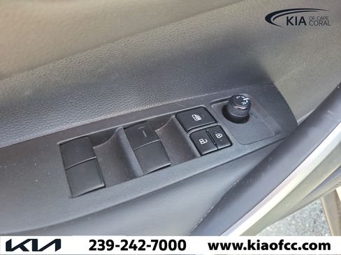 Used 2023 Toyota Corolla SE w/ SE Premium Package FWD image 22