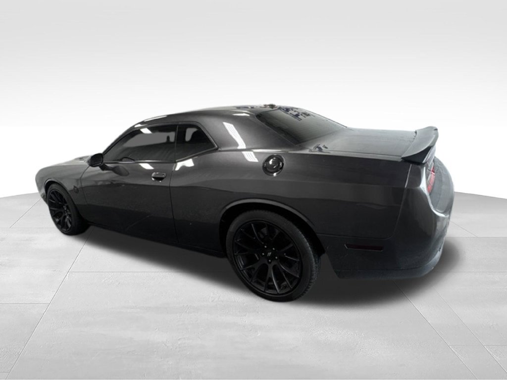 Used 2018 Dodge Challenger R/T Scat Pack w/ Dynamics Package RWD image 9