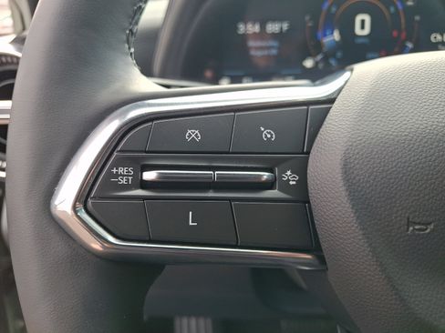Used 2025 Chevrolet Equinox LT AWD/4WD image 23