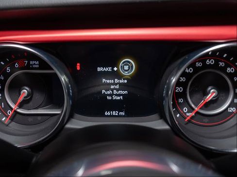 Used 2021 Jeep Wrangler Unlimited Rubicon AWD/4WD image 3
