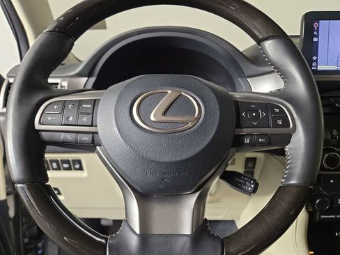 Used 2023 Lexus GX 460 Luxury w/ Sport Design Package AWD/4WD image 23
