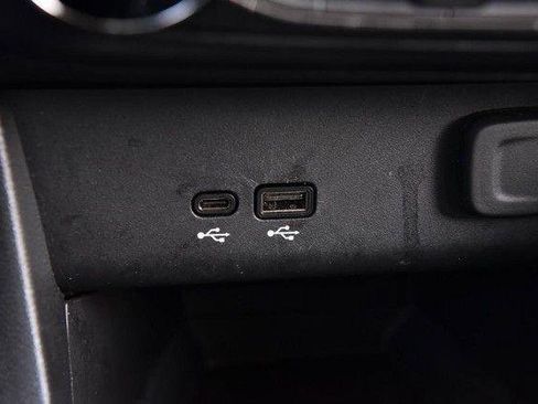 Used 2025 Buick Encore GX Preferred image 16