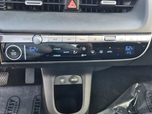 Certified 2024 Hyundai Ioniq 5 SEL RWD image 25