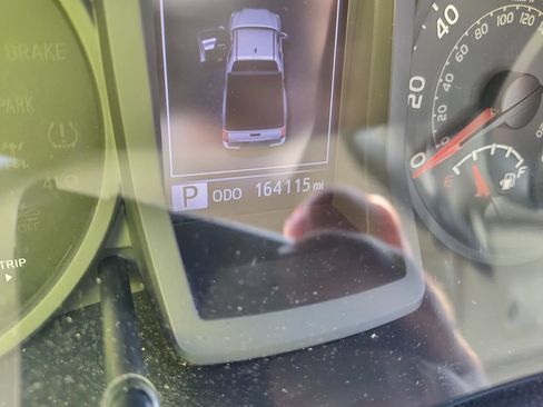 Used 2018 Toyota Tacoma SR RWD image 72