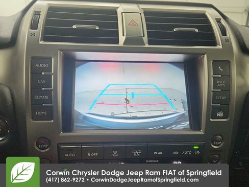 Used 2017 Lexus GX 460 Luxury w/ Preferred Accessory Package image 25