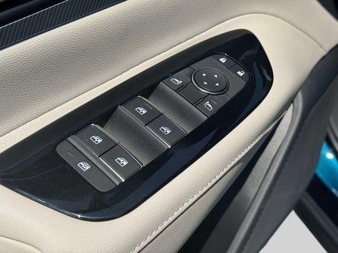 Used 2025 Nissan Murano SL AWD/4WD image 16