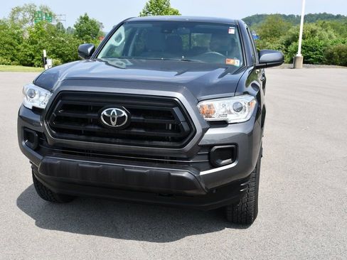 Used 2022 Toyota Tacoma SR image 2