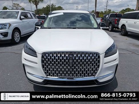 Used 2023 Lincoln Corsair FWD image 9