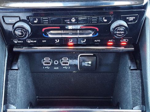 Used 2021 Jeep Grand Cherokee L Limited image 28