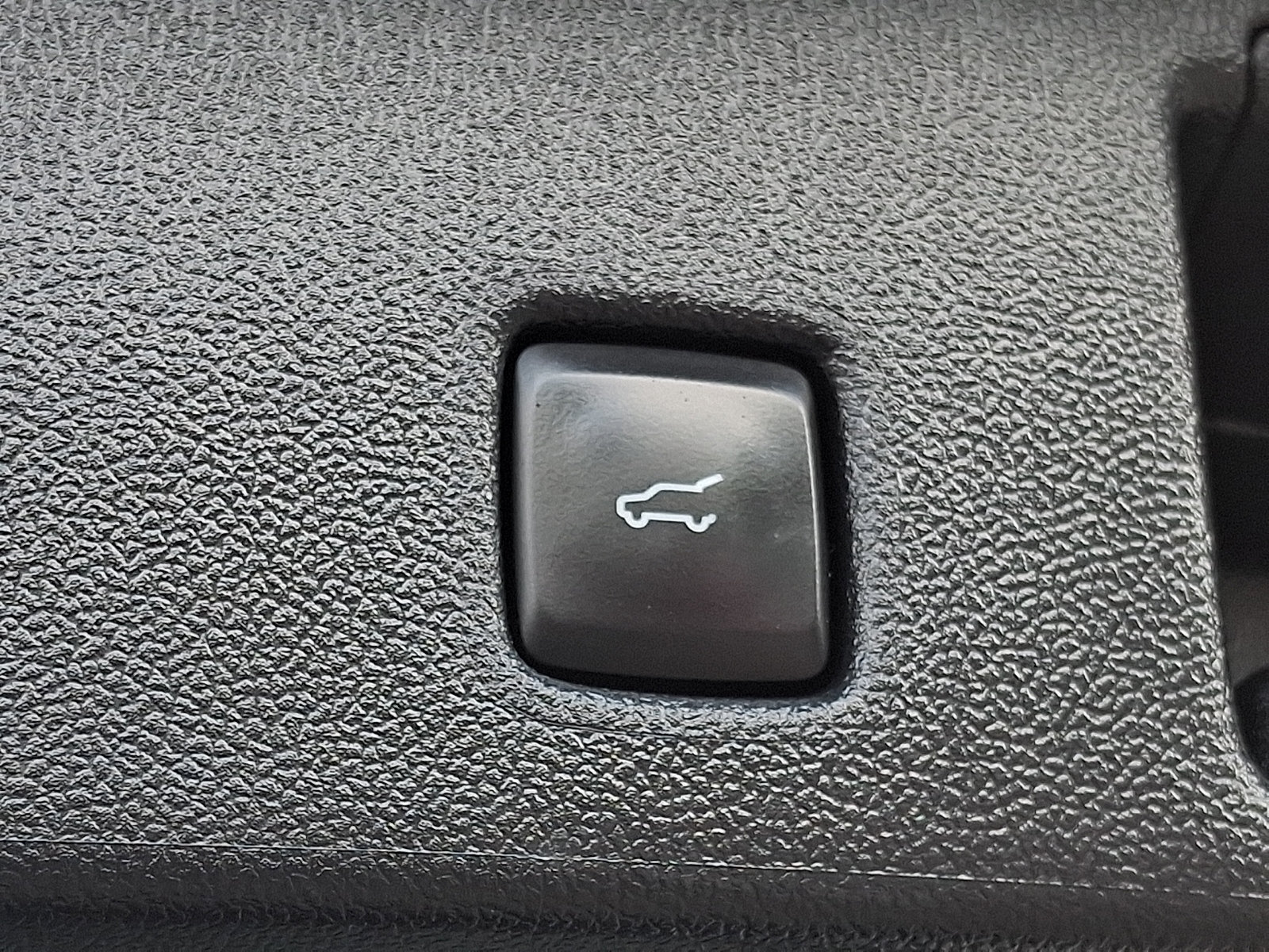 Used 2023 Ford Escape ST-Line w/ Tech Pack #1 AWD/4WD image 31