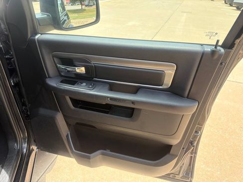 Used 2024 RAM 1500 Warlock AWD/4WD image 35