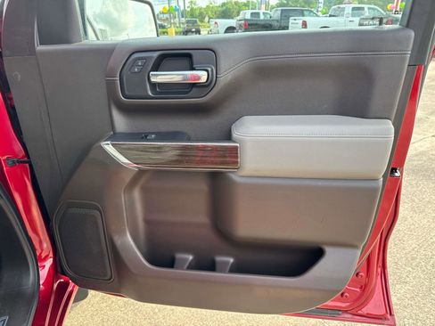 Used 2022 Chevrolet Silverado 1500 RST w/ Bed Protection Package image 12