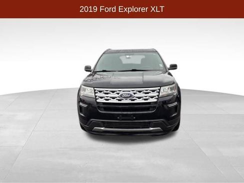 Used 2019 Ford Explorer XLT w/ Class II Trailer Tow Package image 2