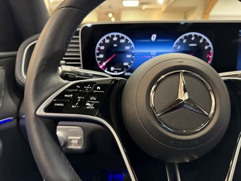 Certified 2025 Mercedes-Benz GLS 450 4MATIC image 17
