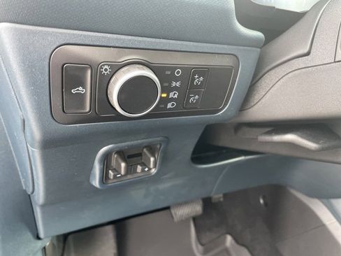 New 2026 Ford Maverick XLT image 25