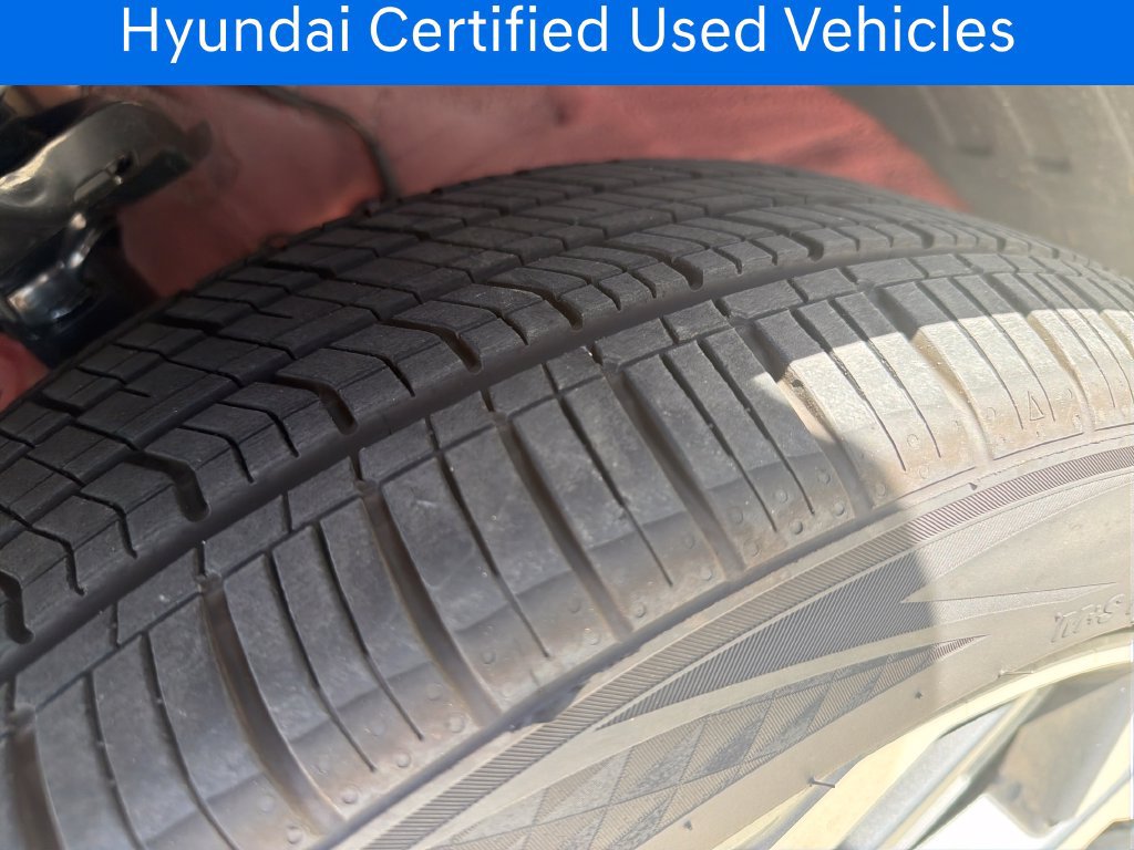 Certified 2026 Hyundai Kona SEL Premium FWD image 12