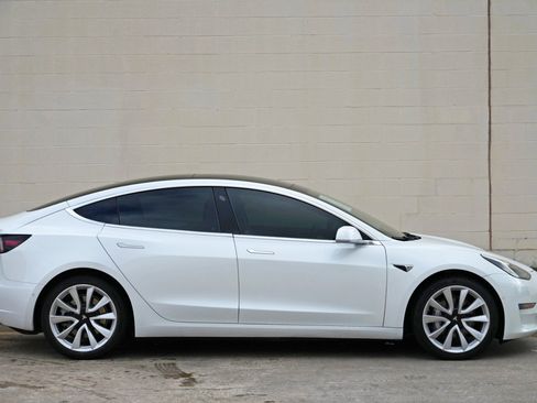 Used 2019 Tesla Model 3 Standard Range Plus RWD image 48