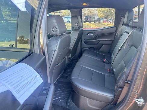 Used 2025 GMC Canyon Elevation w/ Convenience Package image 18