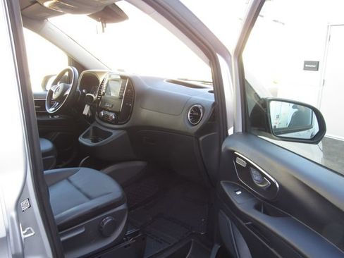 Used 2023 Mercedes-Benz Metris Passenger image 16