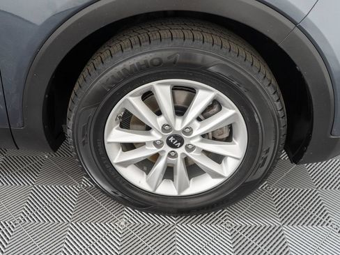 Used 2020 Kia Sorento AWD V6 image 30