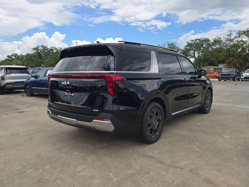 New 2026 Kia Carnival SX FWD image 8