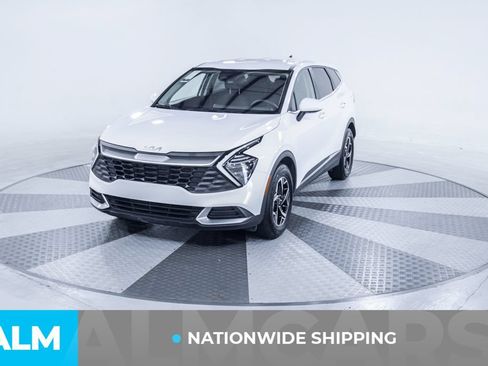 Used 2025 Kia Sportage LX FWD image 2
