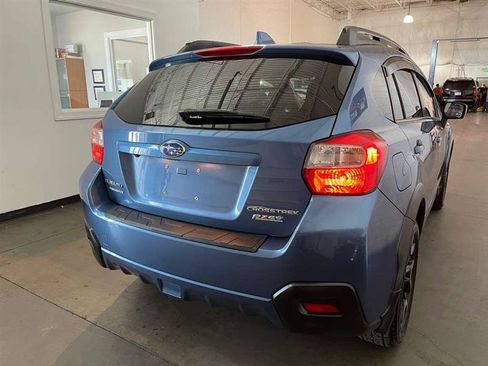 Used 2017 Subaru Crosstrek 2.0i Premium AWD/4WD image 52