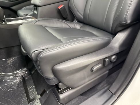 New 2025 Subaru Ascent Touring image 12