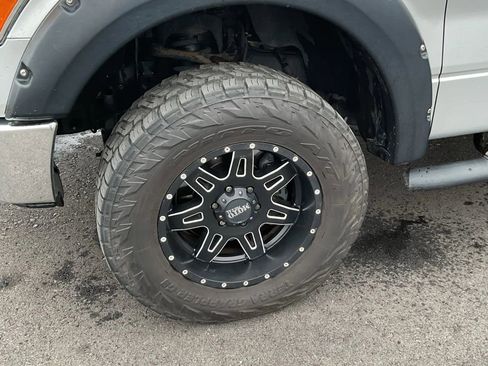 Used 2014 Ford F150 XLT w/ Trailer Tow Package image 13